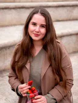 Erika Komori - Customer